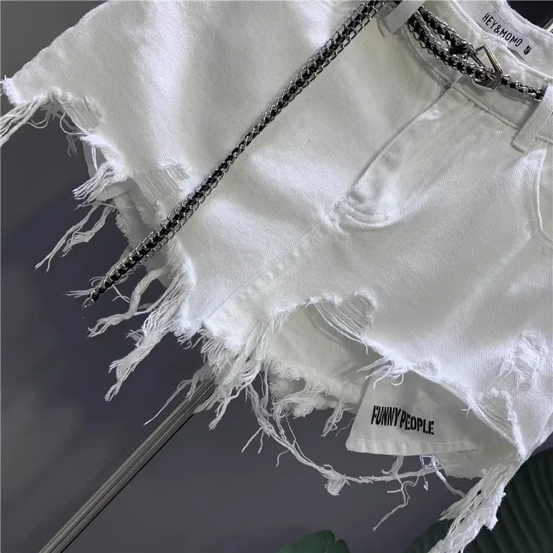 2026 New Korean White Raw Irregular Denim Skirt Women's Anti-Walk Naked Hole Pocket Exposed Short Skirt