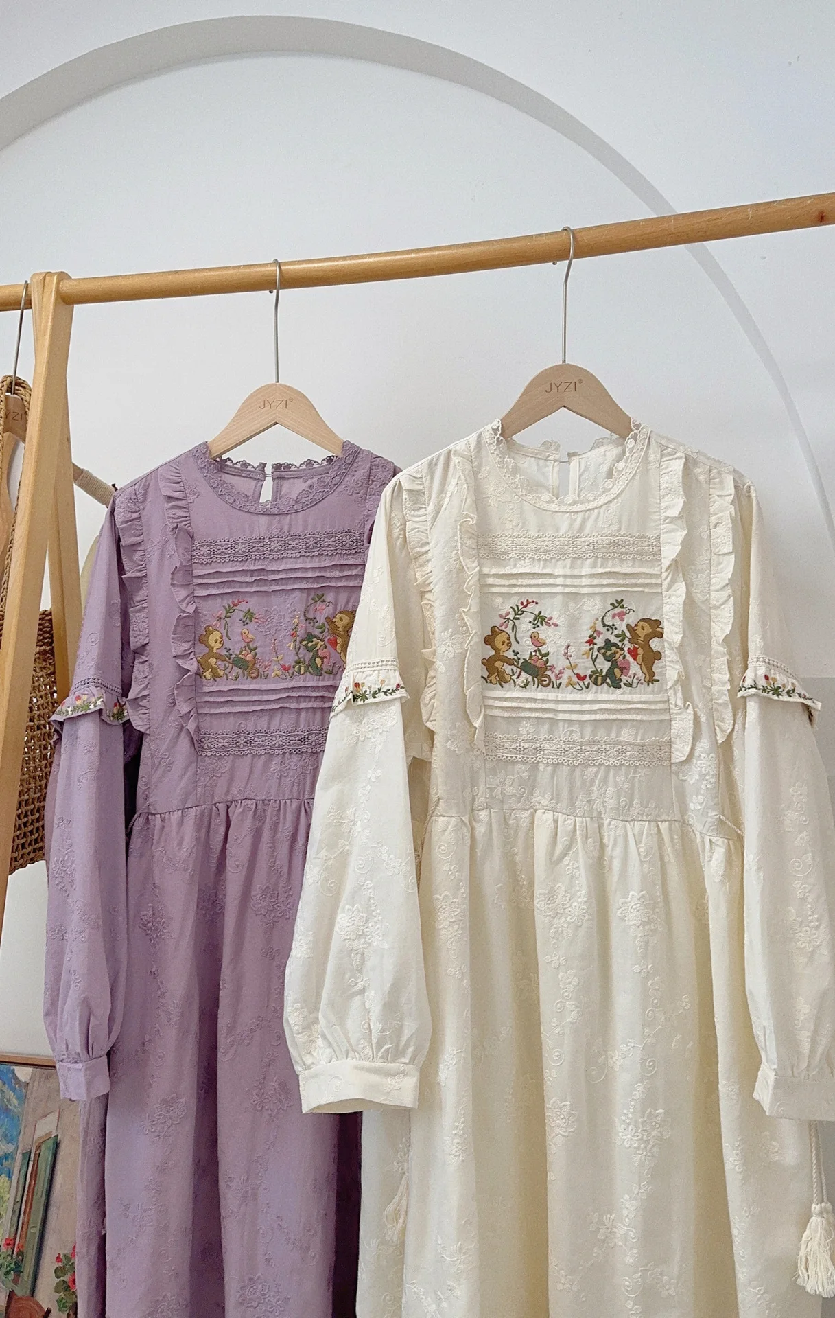 Vintage Floral Embroidery Short Sleeve Dress Women Japanese Mori Girl Spring Sweet O-Neck Cotton Linen Dress vestidos para mujer