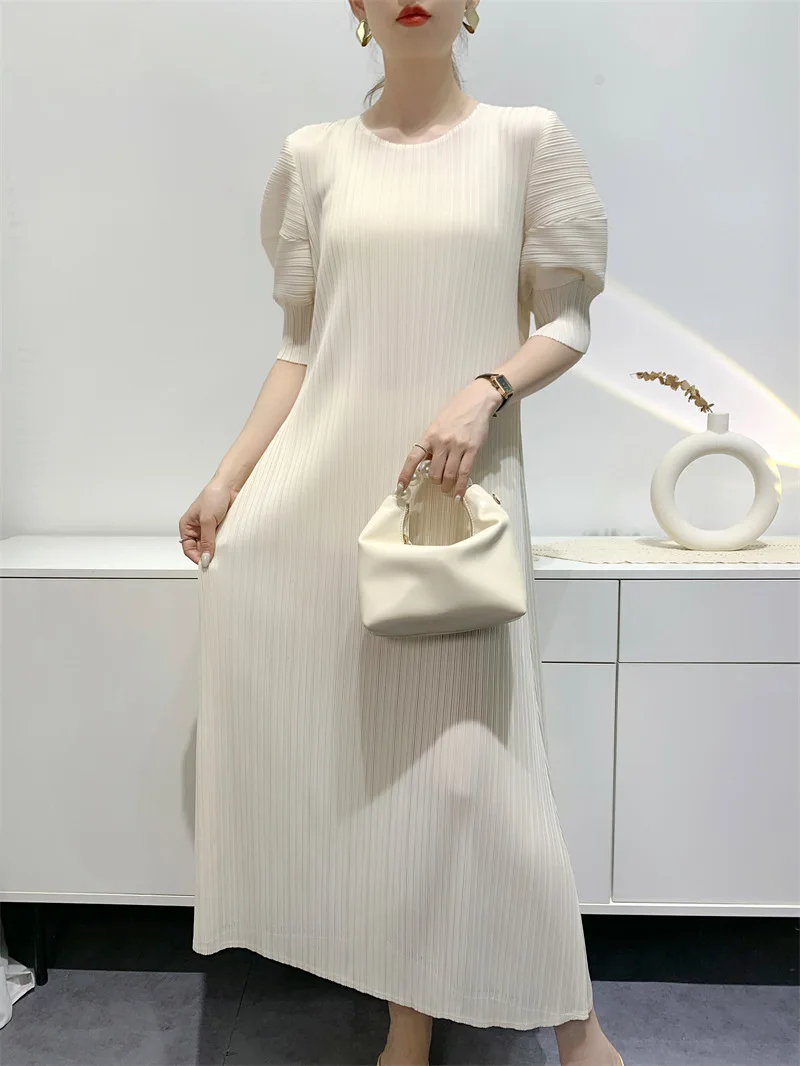 YUDX Miyake Pleated Fashion Women's Dresses Loose Plus Size Medium-length Round Neck Short-sleeved Girls Dresses 2024 Summer New