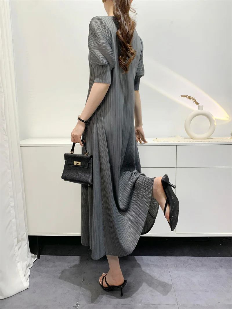 YUDX Miyake Pleated Fashion Women's Dresses Loose Plus Size Medium-length Round Neck Short-sleeved Girls Dresses 2024 Summer New
