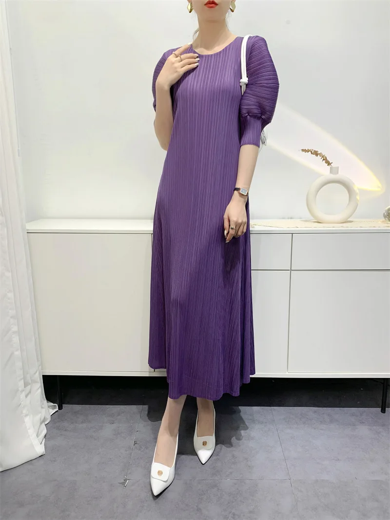YUDX Miyake Pleated Fashion Women's Dresses Loose Plus Size Medium-length Round Neck Short-sleeved Girls Dresses 2024 Summer New