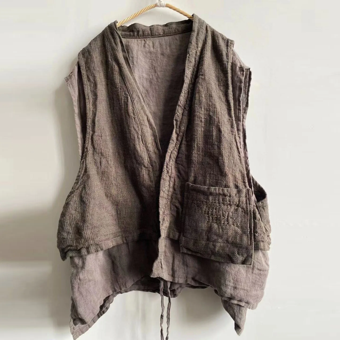 Cotton Linen Vests Spring Designal Tanks Tops Women Vintage Sleeveless Blouse Casual Irregular Lace up Fake Two Stitched Blusas