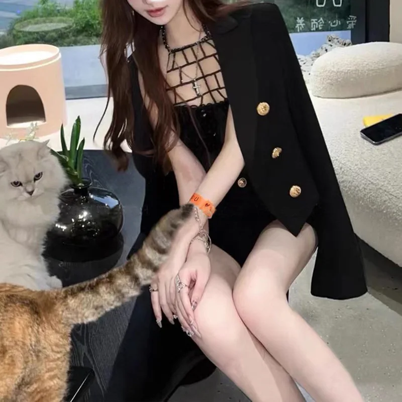 Luxury Brand Autumn Cropped Jackets Women Black Blazer Lapel Metal Button Long Sleeves Office Lady Coat Cropped Blazer Short Top
