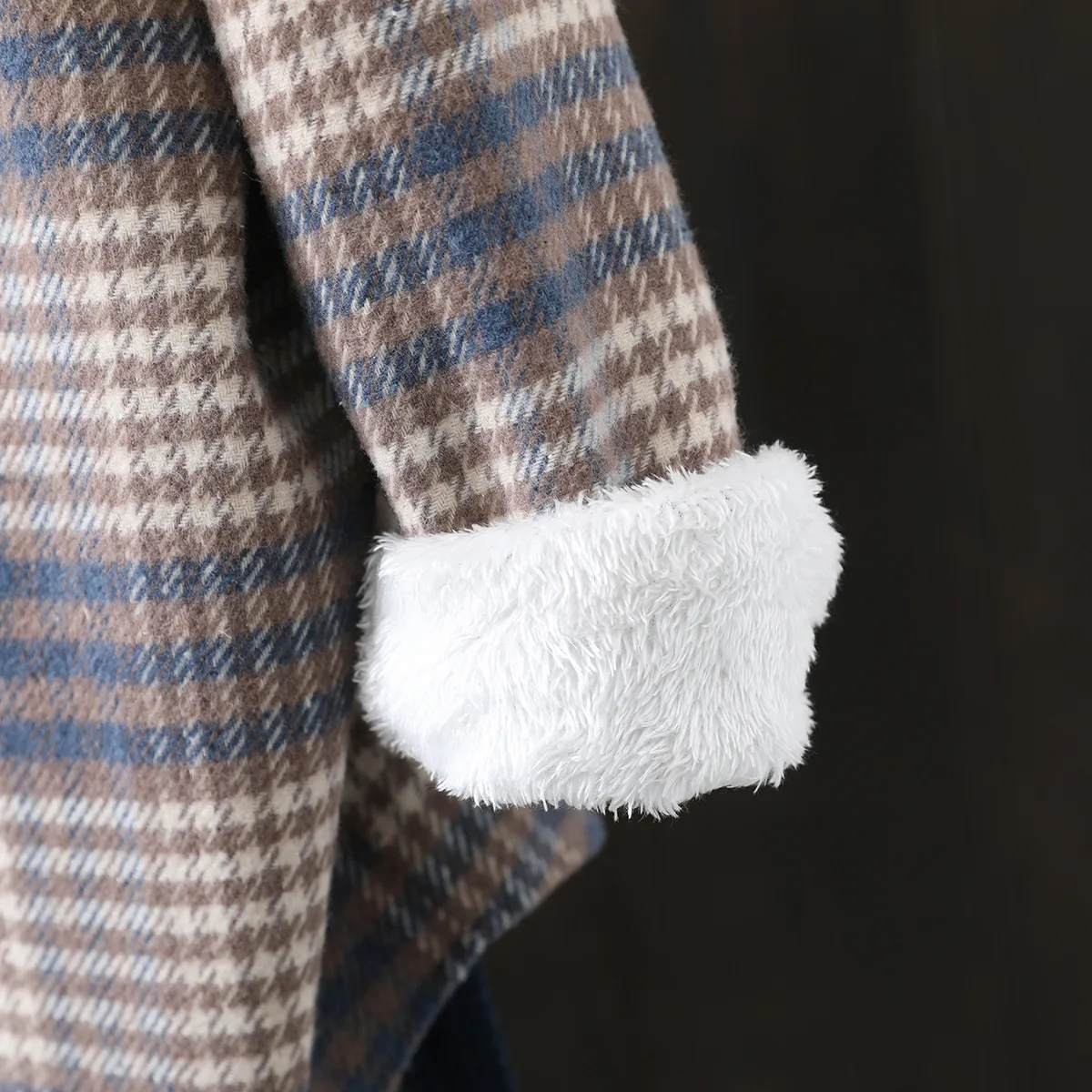 Winter New Women Vintage Oversize Woolen Plaid Shirts Warm Full Sleeve Thick Trun-down Collar Fleece Blouse Casual Outwear T1O90