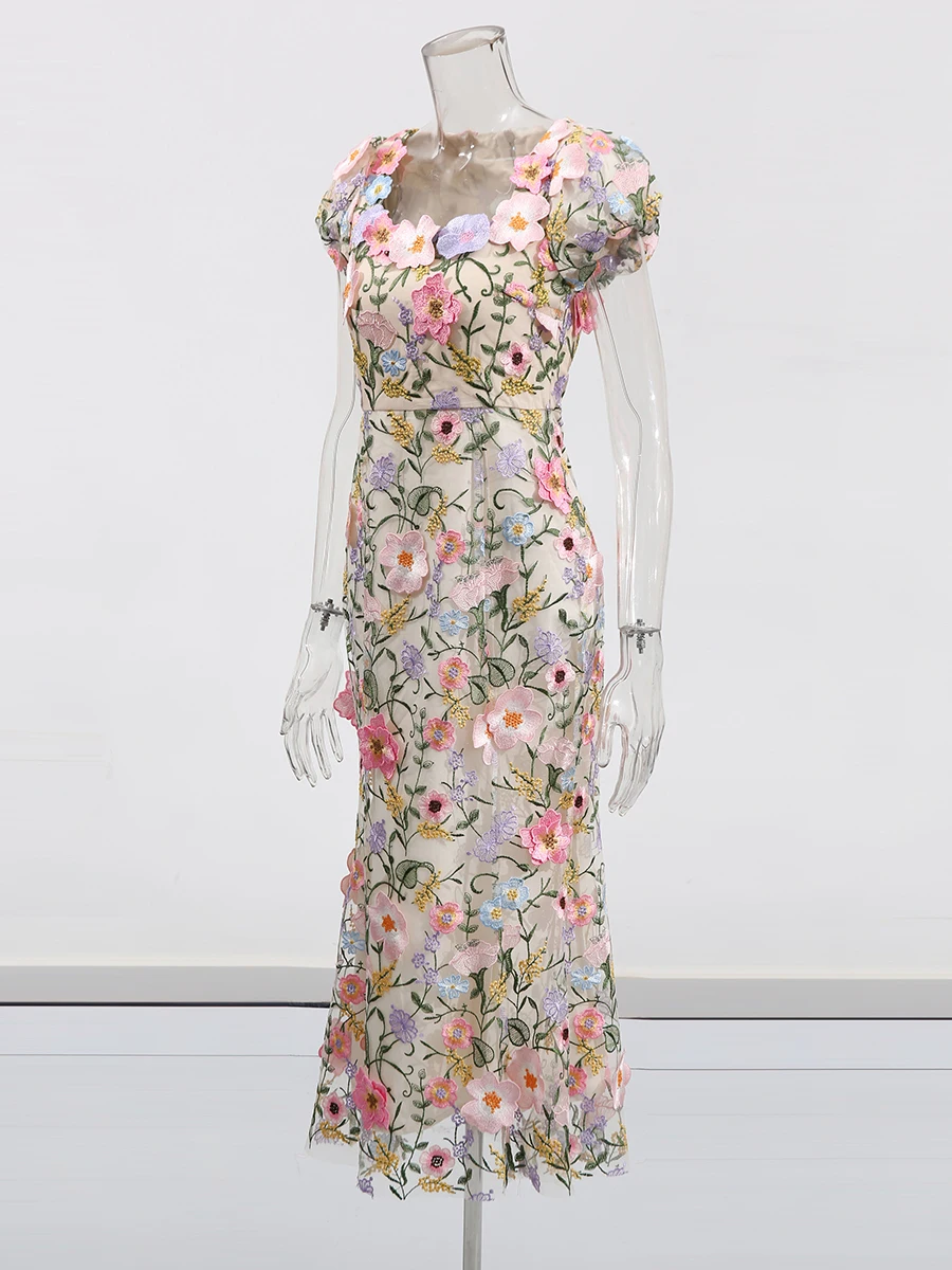 TWOTWINSTYLE Hit Color Spliced Appliques Slimming Dresses For Women Square Neck Sleeveless High Waist Temperament Dress Female