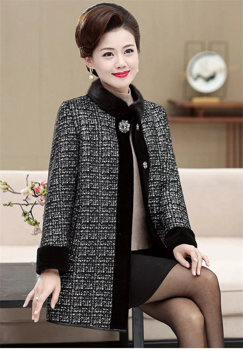 Fur Integrated Mink Fur Coat For Women Mid to Long Length Mink Collar 2026 Winter Thick Fur Coat For Middle-Aged Elderly People2