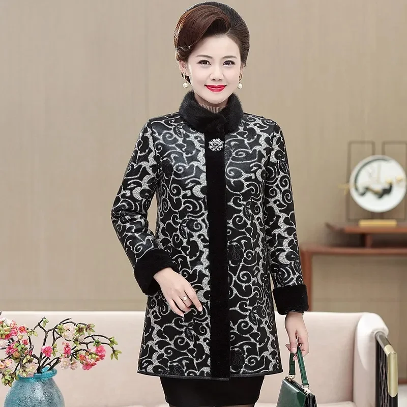 Fur Integrated Mink Fur Coat For Women Mid to Long Length Mink Collar 2026 Winter Thick Fur Coat For Middle-Aged Elderly People2
