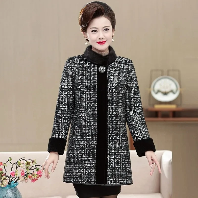 Fur Integrated Mink Fur Coat For Women Mid to Long Length Mink Collar 2026 Winter Thick Fur Coat For Middle-Aged Elderly People2