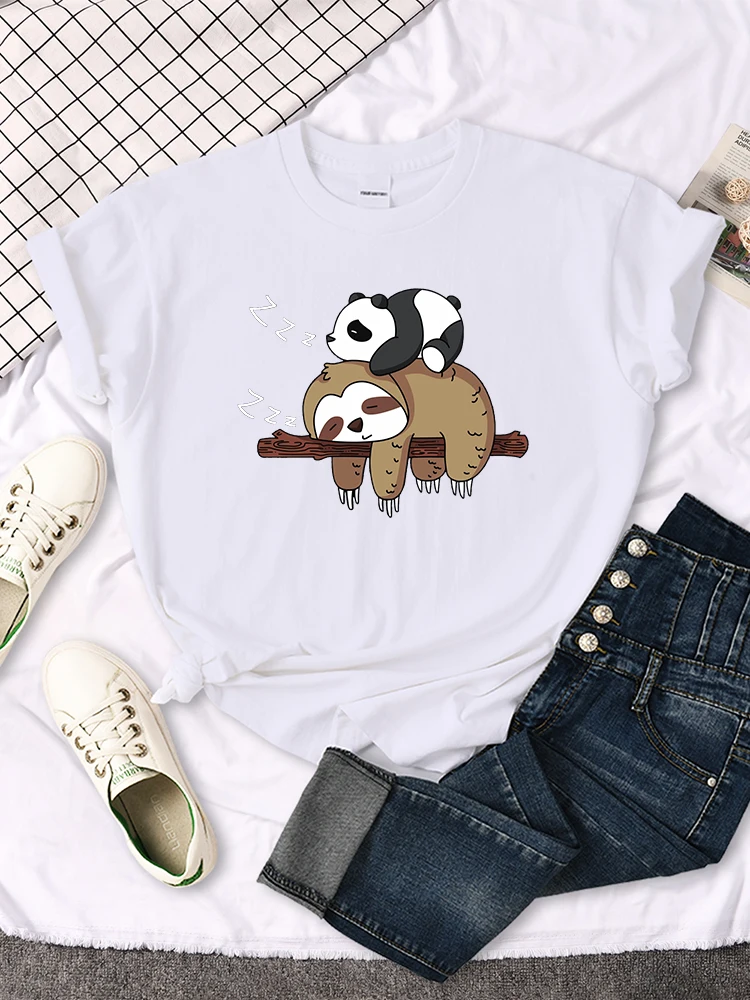 Panda Lying On A Sloth Printed Woman T-shirt Round Neck New Tshirts Fit Tee Shirt Oversized Short Sleeve Womens Tshirts