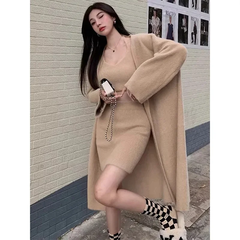 Lnternet Famous hot Girl Three Piece Set for Women's 2024 Autumn Winter Suspender Half Skirt lazy Style Outerwear Cardigan Set