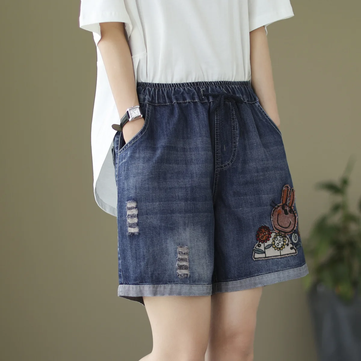 Ethnic Embroidery Denim y2k Shorts Women Summer Japan Fashion Elastic Waist Five-pointed Star Appliques Jean Shorts