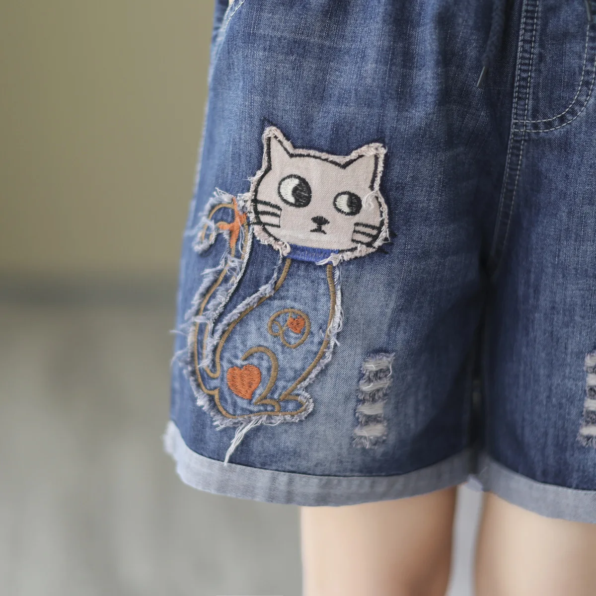 Ethnic Embroidery Denim y2k Shorts Women Summer Japan Fashion Elastic Waist Five-pointed Star Appliques Jean Shorts