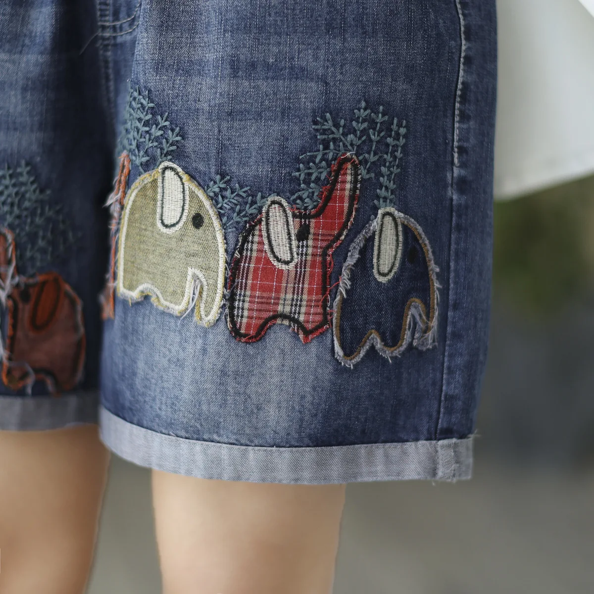 Ethnic Embroidery Denim y2k Shorts Women Summer Japan Fashion Elastic Waist Five-pointed Star Appliques Jean Shorts