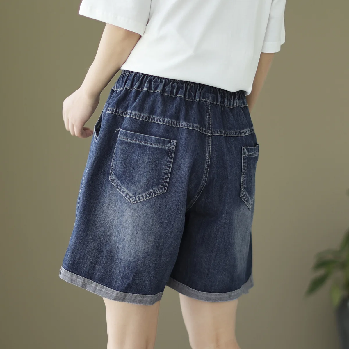 Ethnic Embroidery Denim y2k Shorts Women Summer Japan Fashion Elastic Waist Five-pointed Star Appliques Jean Shorts