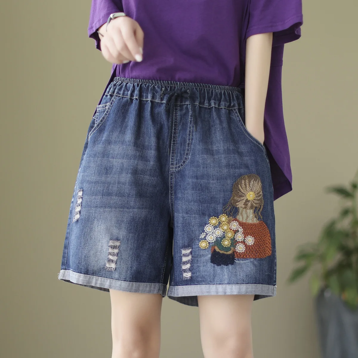 Ethnic Embroidery Denim y2k Shorts Women Summer Japan Fashion Elastic Waist Five-pointed Star Appliques Jean Shorts