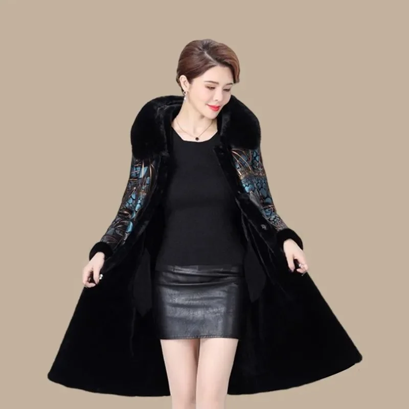 Fur Coat For Women Wearing Both Sides and Fur Integrated Coat 2026 New Loose Mother's Clothing Thickened and Warm Long Coat For