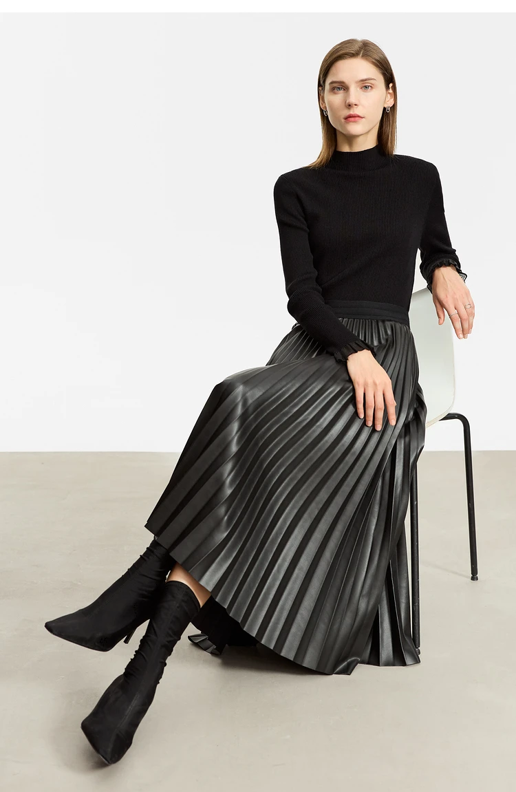 AMII Minimalist Retro Fashion Women Skirts 2024 Winter New A-line Pleated PU Simple Office Lady Leather Skirt Female 12323021