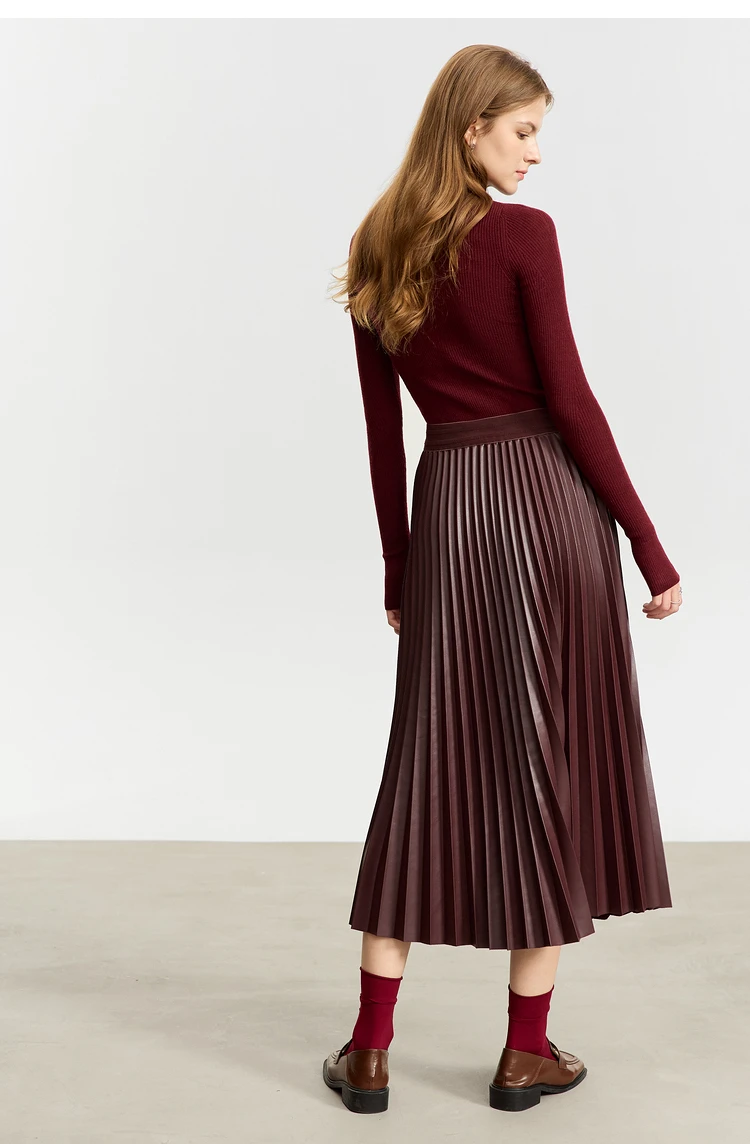 AMII Minimalist Retro Fashion Women Skirts 2024 Winter New A-line Pleated PU Simple Office Lady Leather Skirt Female 12323021