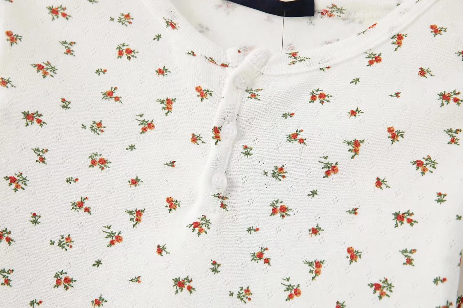 Vintage Floral Print Slim T-shirts Women Sweet Chic Button Round Neck Long Sleeve T Shirt Women Autumn Streetwear Y2k Tops 2024