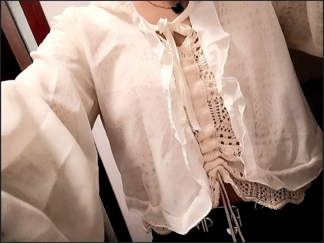 2025 Flounce Chiffon Sunscreen Shirt Women Summer Ice Silk Solid Thin Sweet Ruched Flare Sleeve V-neck Cardigans Female