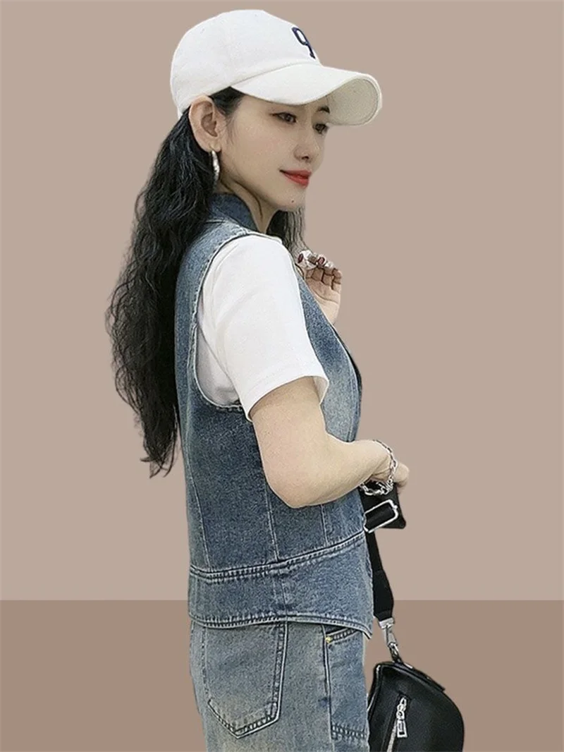 Summer 2026 New Women's Denim Vest Outside Women's Fashion Coat Spring Ladies Vest Slim Denim Jacket split joint Outwear Blue