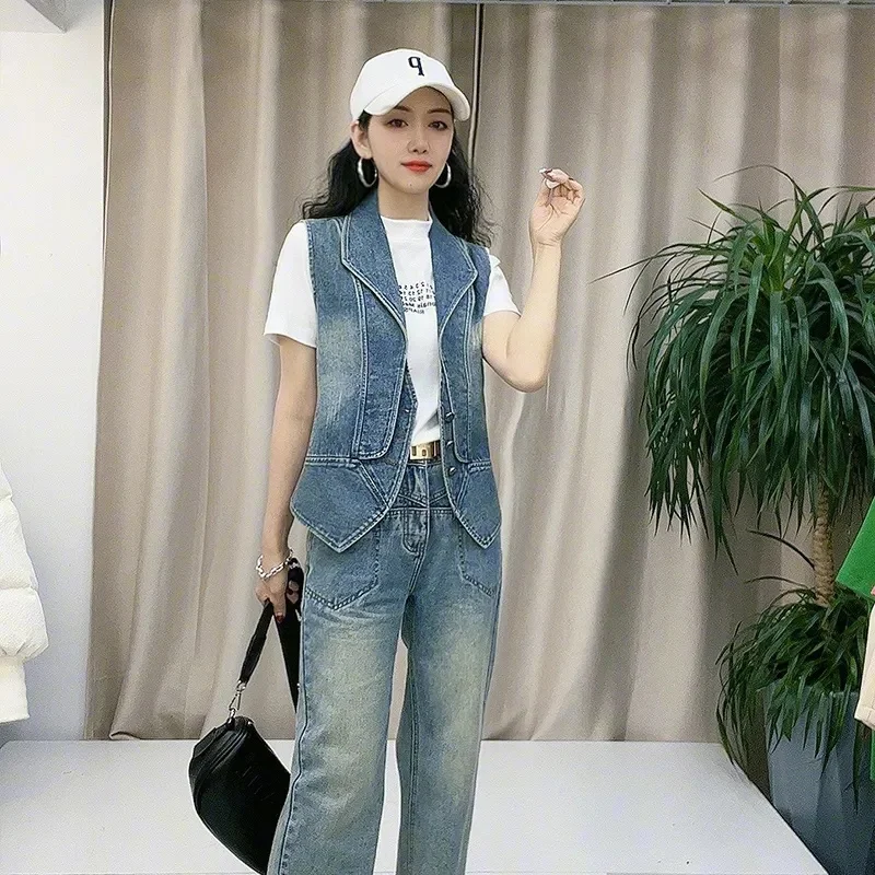 Summer 2026 New Women's Denim Vest Outside Women's Fashion Coat Spring Ladies Vest Slim Denim Jacket split joint Outwear Blue