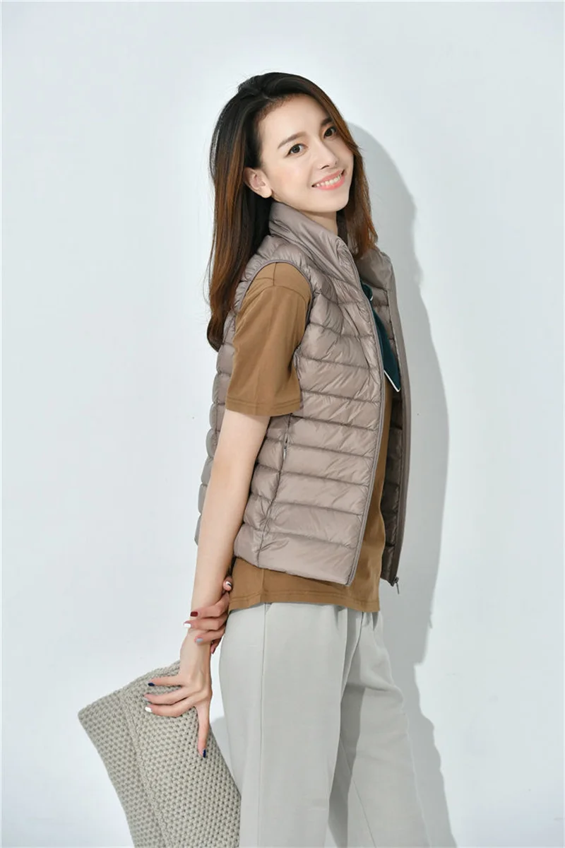 Autumn Winter Ultra-light Women Down Vest Jacket Sleeveless White Duck Down Warm Waistcoat Outerwear Coats for Woman Portable
