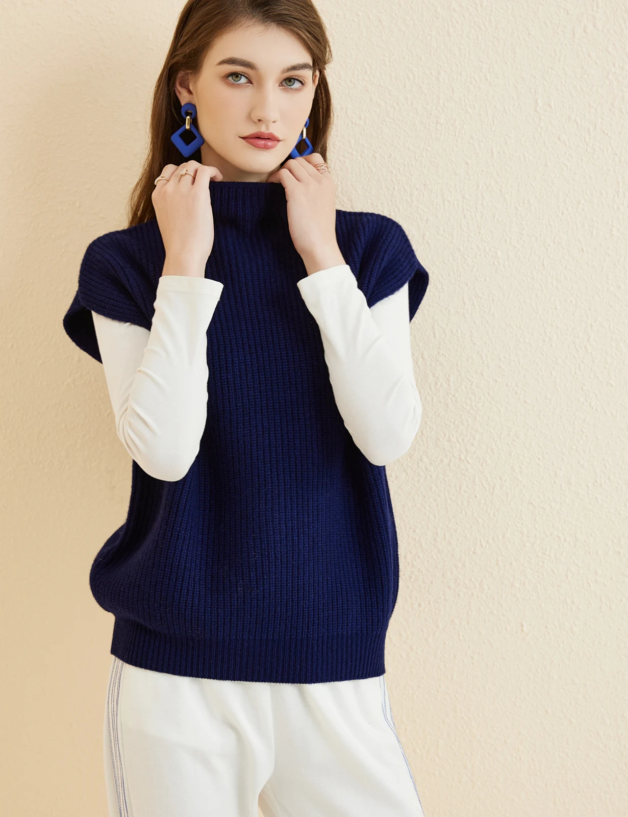 LONGMING Women's Vest Sweater 100% Merino Wool Sweater Vest Mockneck Fall Winter Warm Sleeveless Knitted Pullover Vest Classical