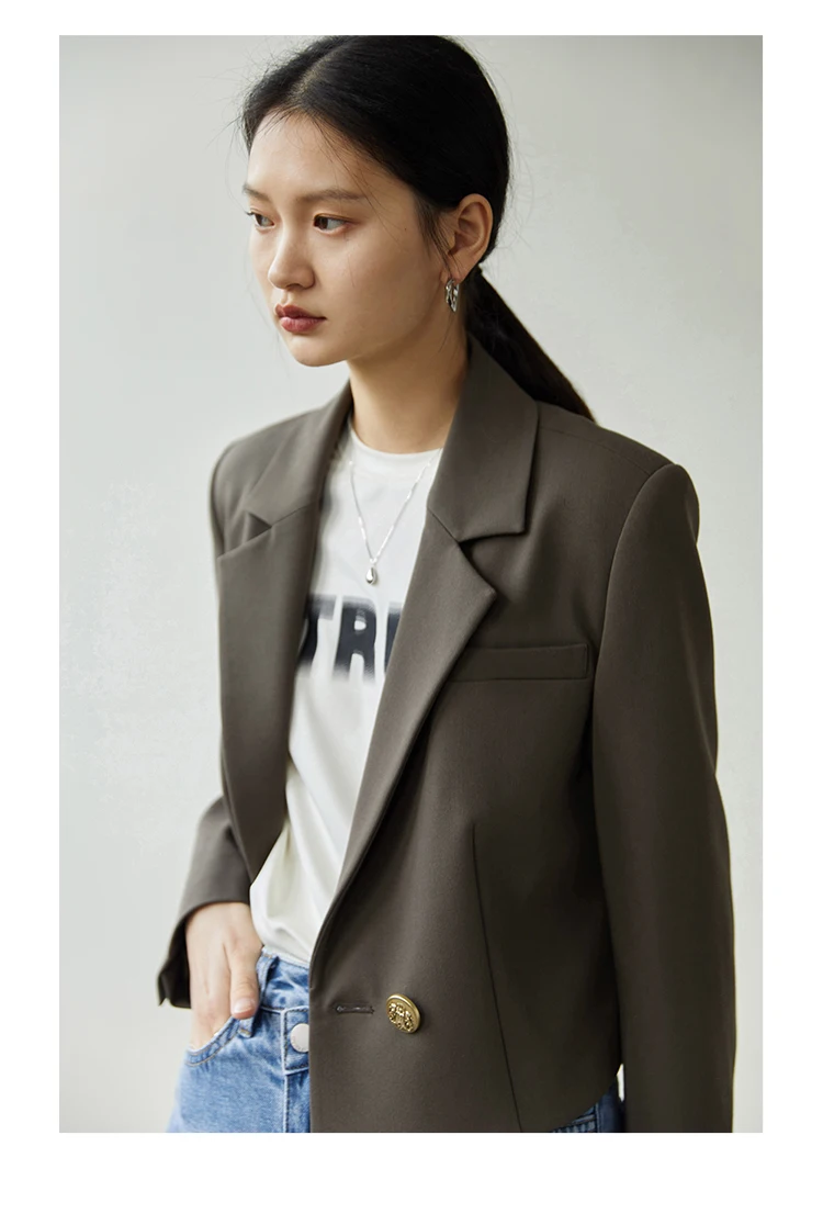 ZIQIAO Autumn Suit Collar Full Regular Sleeve Short Blazers Loose Office Lady Detachable Brooch Double Breasted Spring Jackets