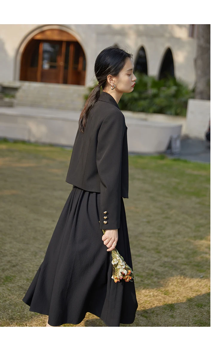 ZIQIAO Autumn Suit Collar Full Regular Sleeve Short Blazers Loose Office Lady Detachable Brooch Double Breasted Spring Jackets