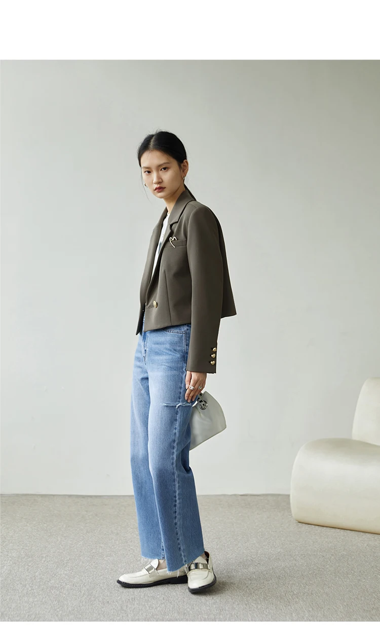 ZIQIAO Autumn Suit Collar Full Regular Sleeve Short Blazers Loose Office Lady Detachable Brooch Double Breasted Spring Jackets