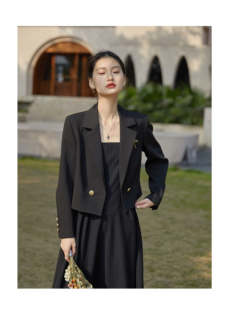 ZIQIAO Autumn Suit Collar Full Regular Sleeve Short Blazers Loose Office Lady Detachable Brooch Double Breasted Spring Jackets