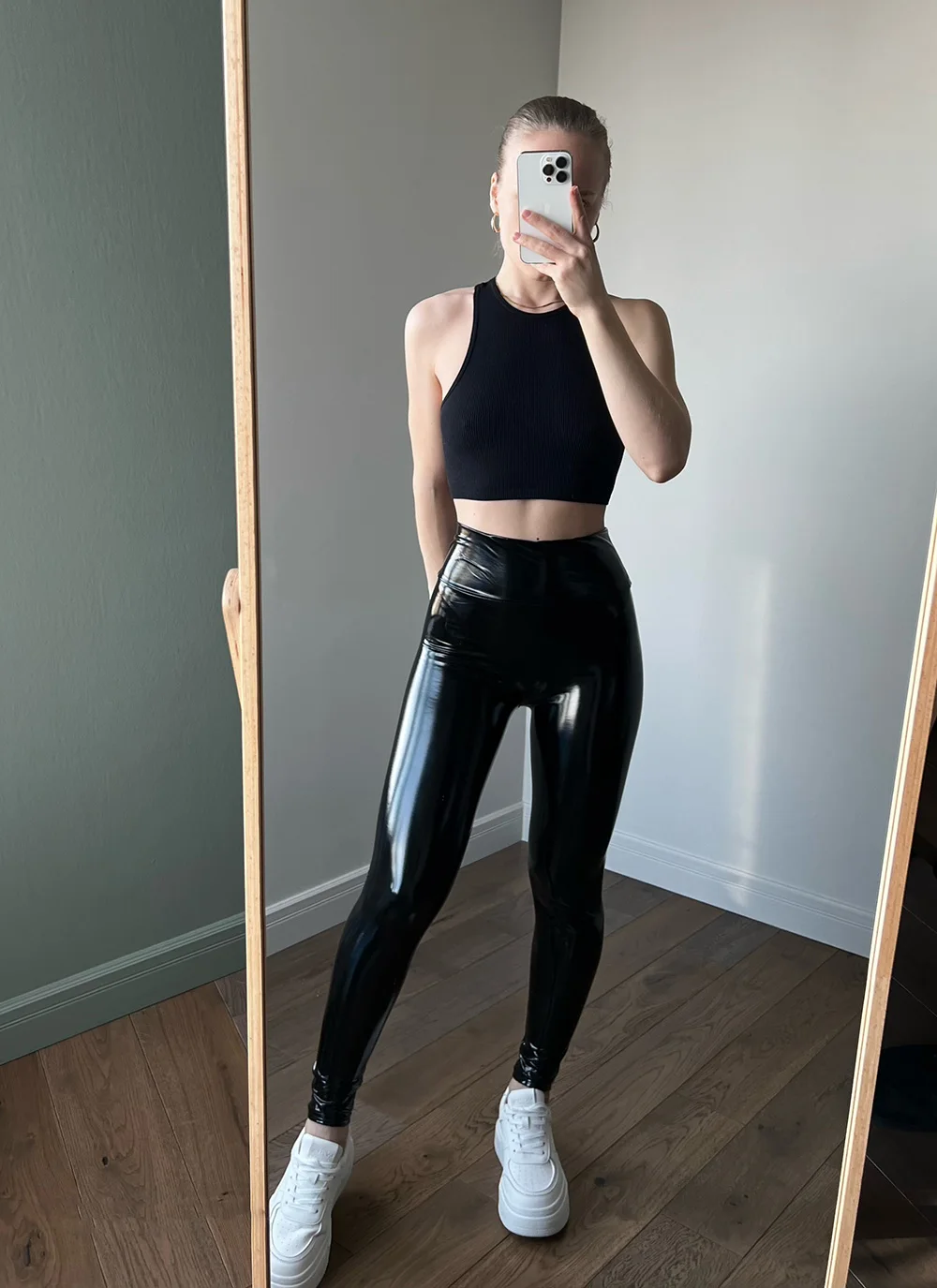 BIVIGAOS Spring New Colorful Mirror Leather Leggings Women Skinny Sexy Leather Pants High Waist Elastic Bright Leather Leggings