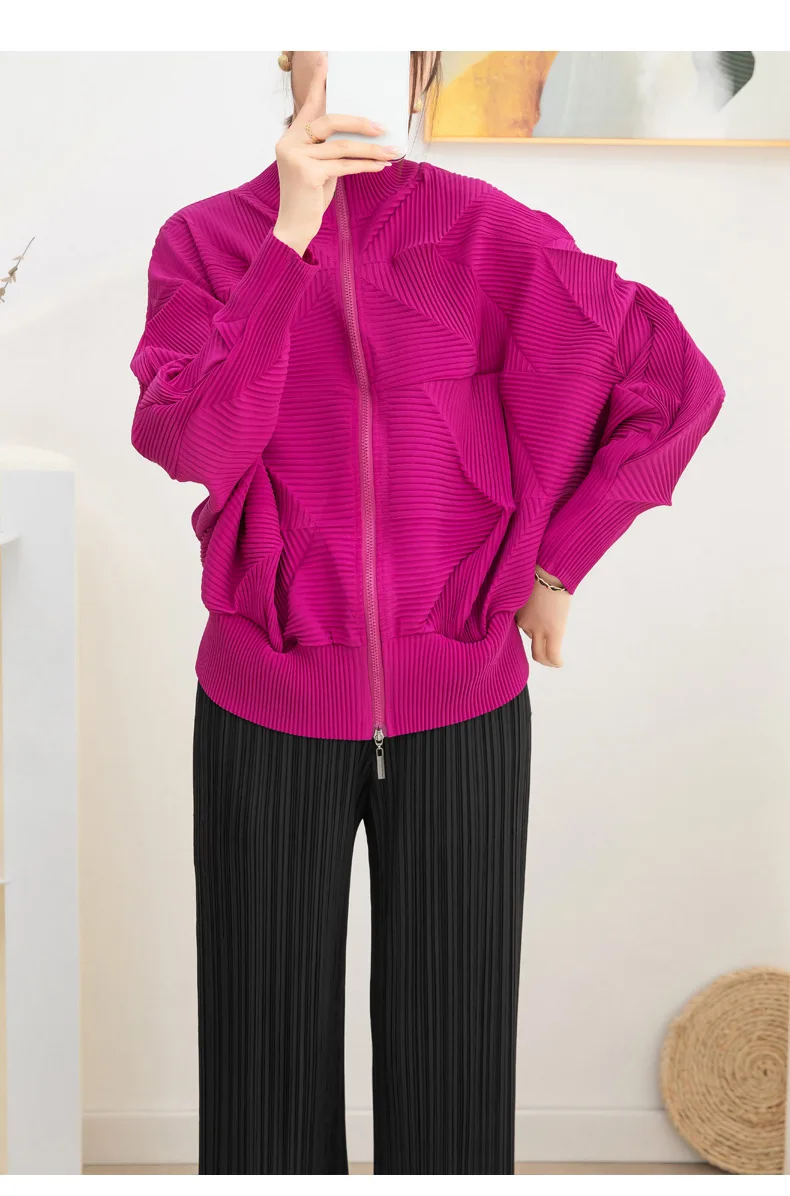 Miyake Pleated Coat High-end Fashion Temperament Women's 2024 New Handmade Flower Bud Bat Sleeve Zipper Cardigan Top