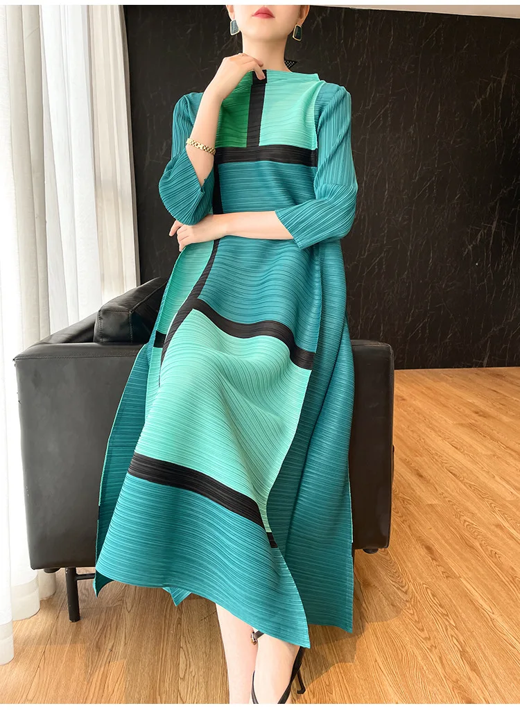 Miyake Pleated Geometric Print Dress for Women's 2024 Autumn New Original Designer Long Sleeve Pleated Loose Plus Size Dress