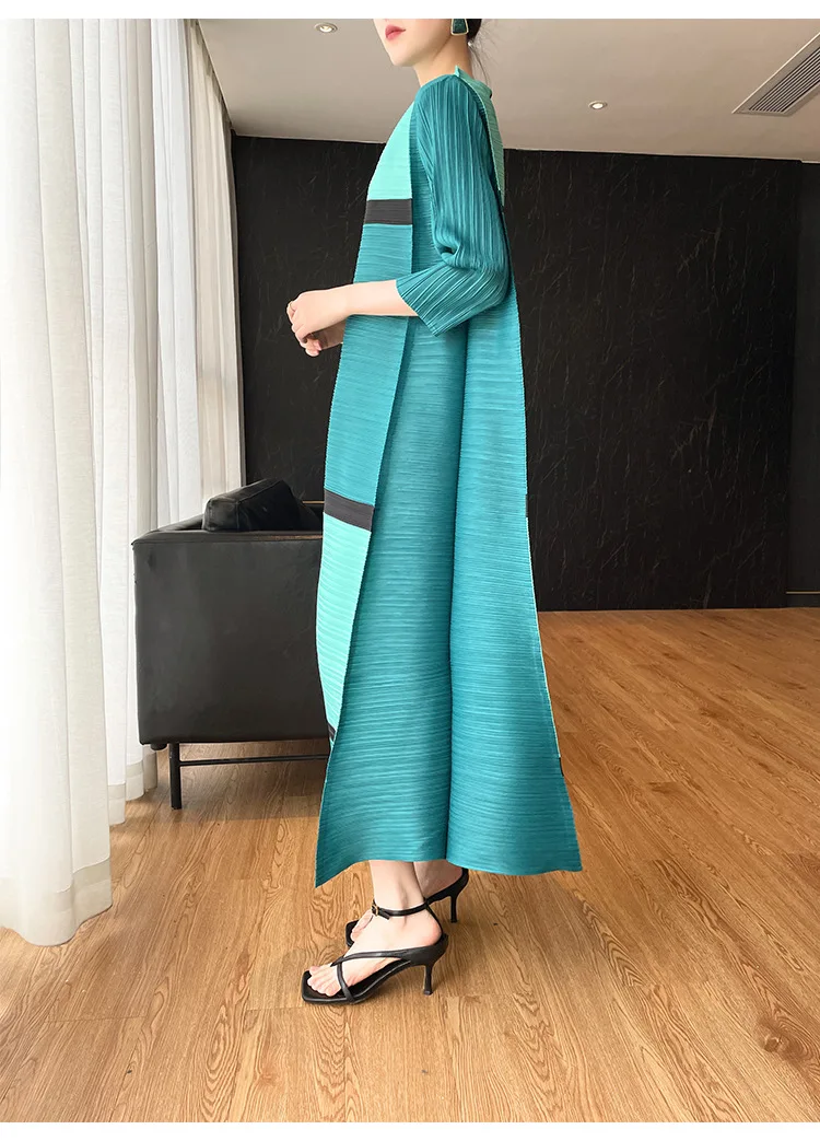 Miyake Pleated Geometric Print Dress for Women's 2024 Autumn New Original Designer Long Sleeve Pleated Loose Plus Size Dress