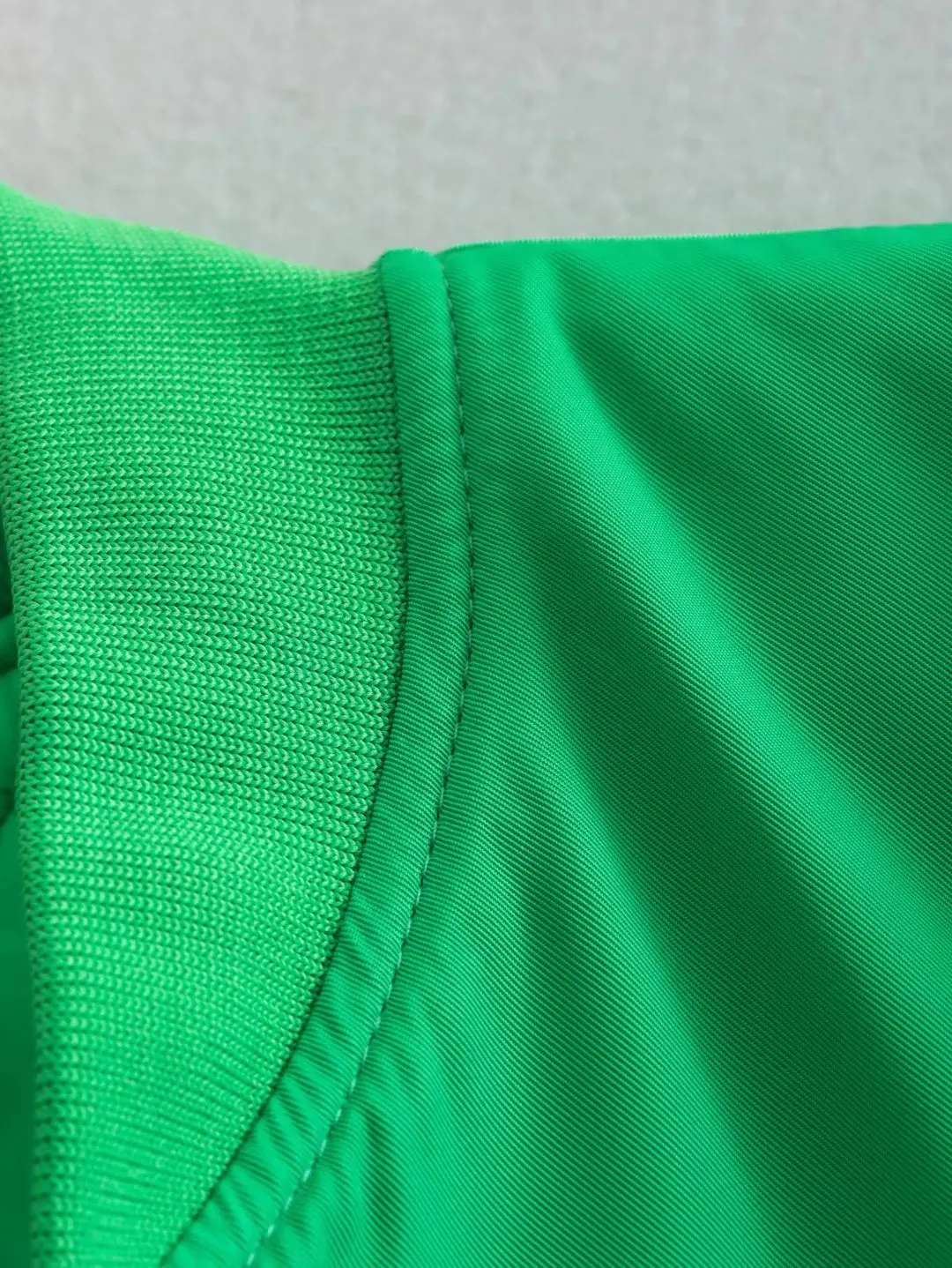 YENKYE 2022 Fashion Women Green Loose Jacket Vintage Long Sleeve Zipper Streetwear Coat Female Autumn Outerwear