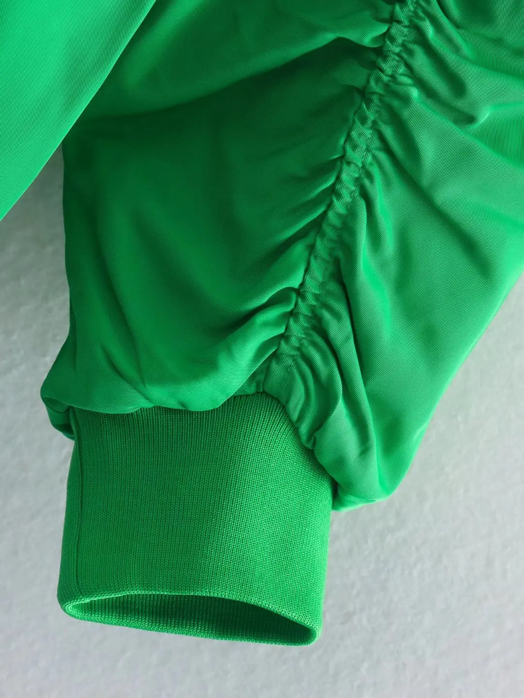 YENKYE 2022 Fashion Women Green Loose Jacket Vintage Long Sleeve Zipper Streetwear Coat Female Autumn Outerwear