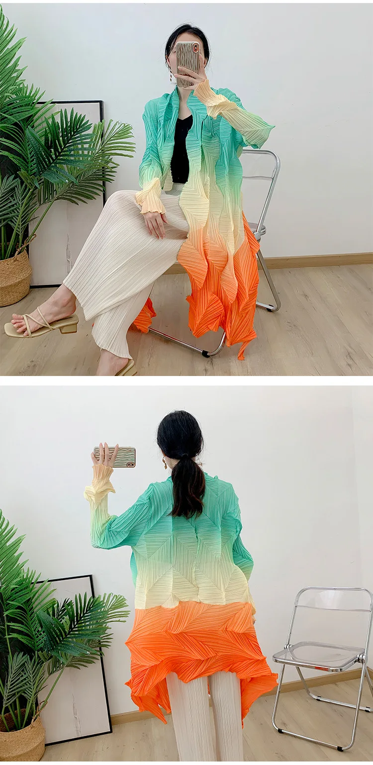 2025 New Fashion Miyake Pleated Gradient Mid-length Loose Cardigan Cape Jacket Autumn Coat Women