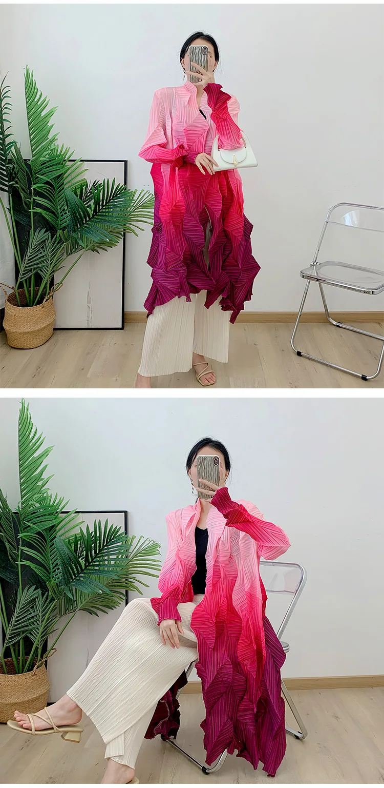 2025 New Fashion Miyake Pleated Gradient Mid-length Loose Cardigan Cape Jacket Autumn Coat Women