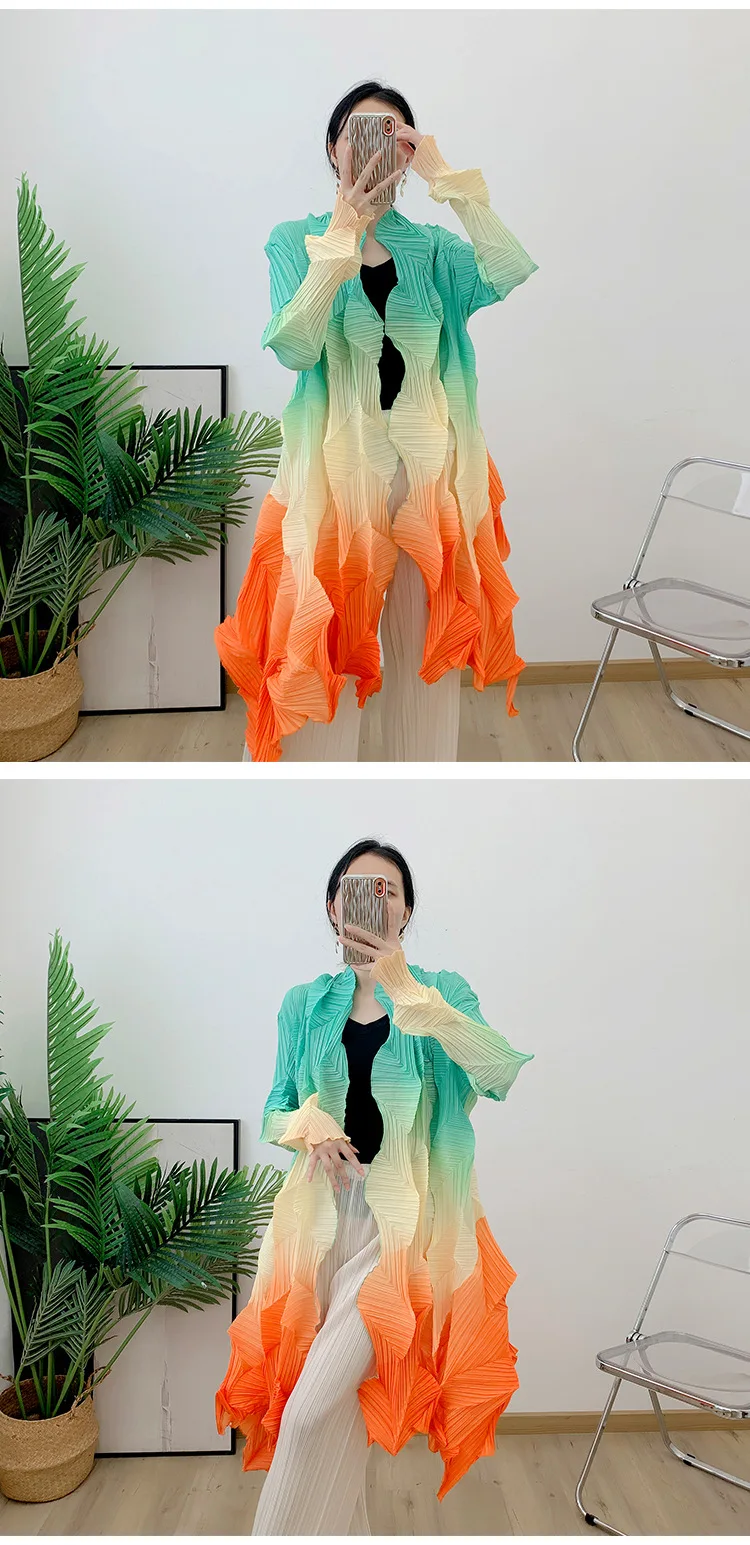 2025 New Fashion Miyake Pleated Gradient Mid-length Loose Cardigan Cape Jacket Autumn Coat Women
