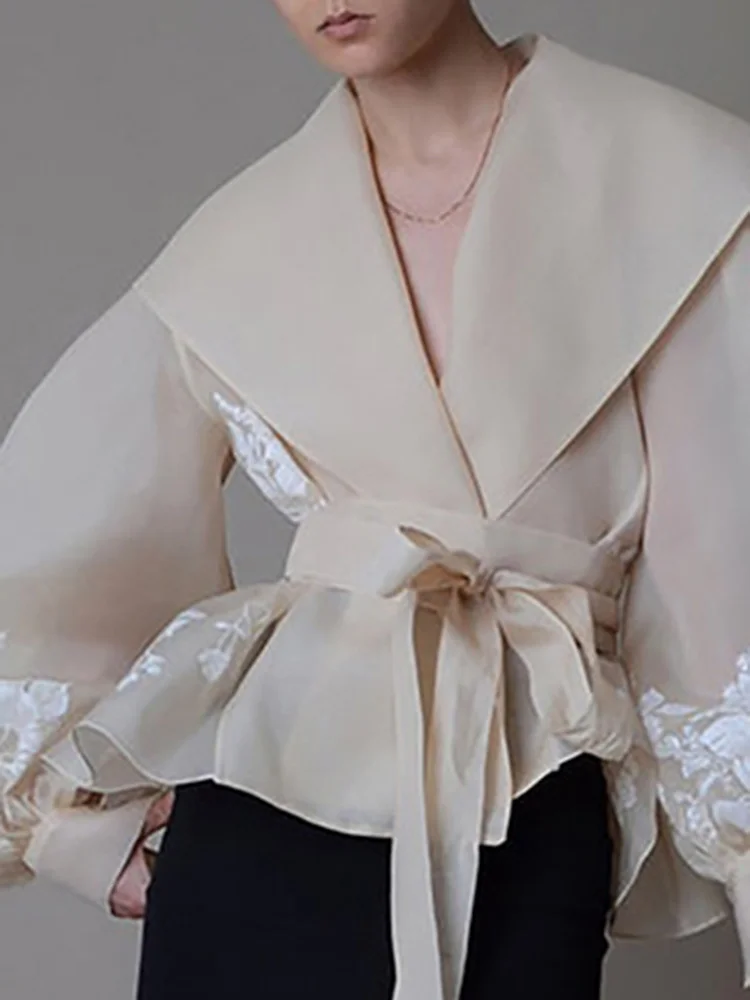 TWOTWINSTYLE Colorblock Patchwork Lace Up Shirts For Women V Neck Lantern Long Sleeve Temperament Blouses Female Fashion Style