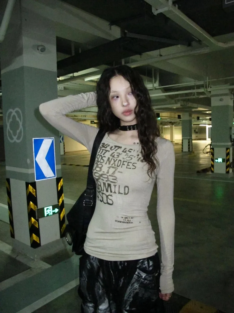 Tonngirls Y2k Vintage T Shirt Women Print Letter Tee Tops Skinny 2000s Japanese Autumn Streetwear Grunge Tops Fairycore Tshirts
