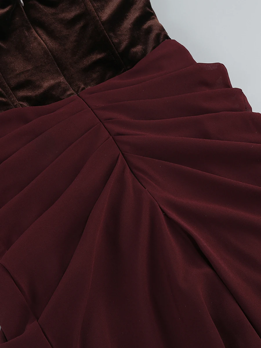 TWOTWINSTYLE Hit Color Spliced Folds Slimming Dresses For Women Square Neck Sleeveless High Waist Temperament Dress Female New