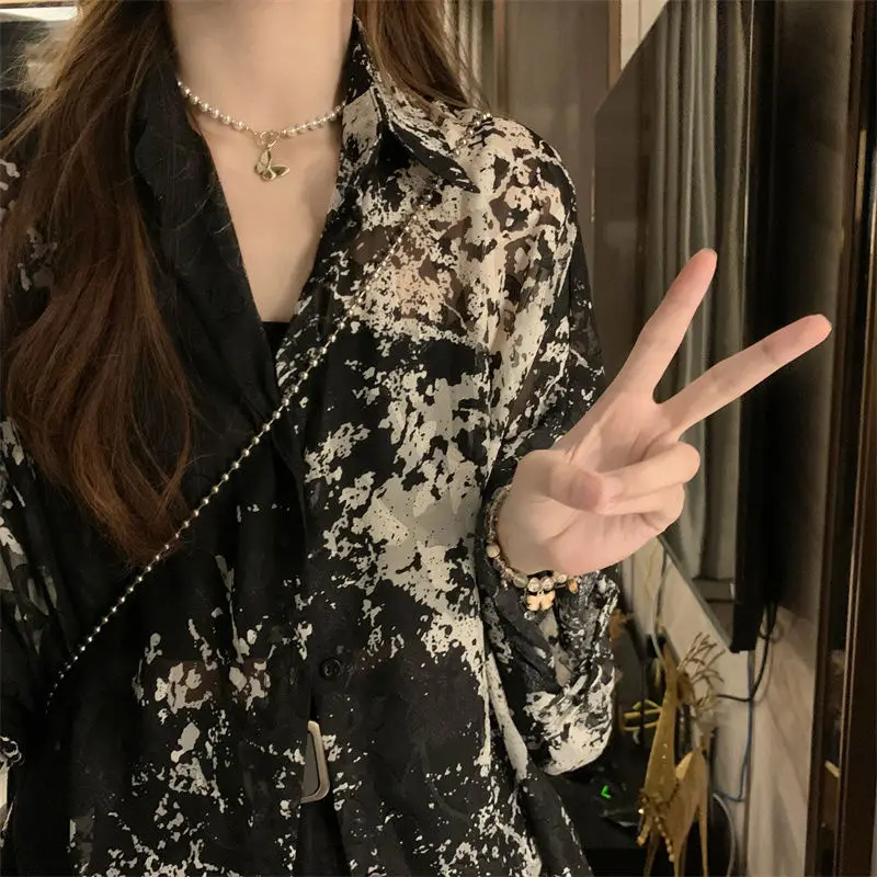 2025 Long Sleeve Shirts Women Loose Tie Dye Gothic Streetwear Casual Tops Woman Blouses Vintage Fashion Design Shirts Female