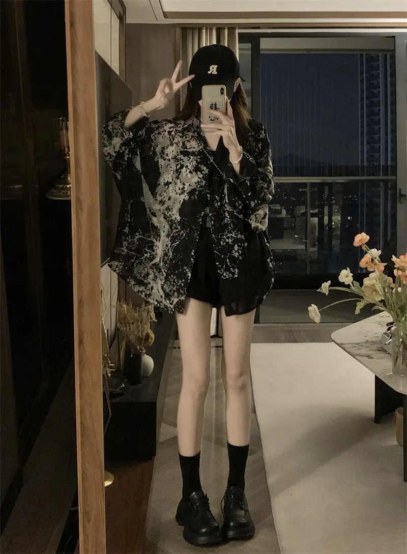 2025 Long Sleeve Shirts Women Loose Tie Dye Gothic Streetwear Casual Tops Woman Blouses Vintage Fashion Design Shirts Female