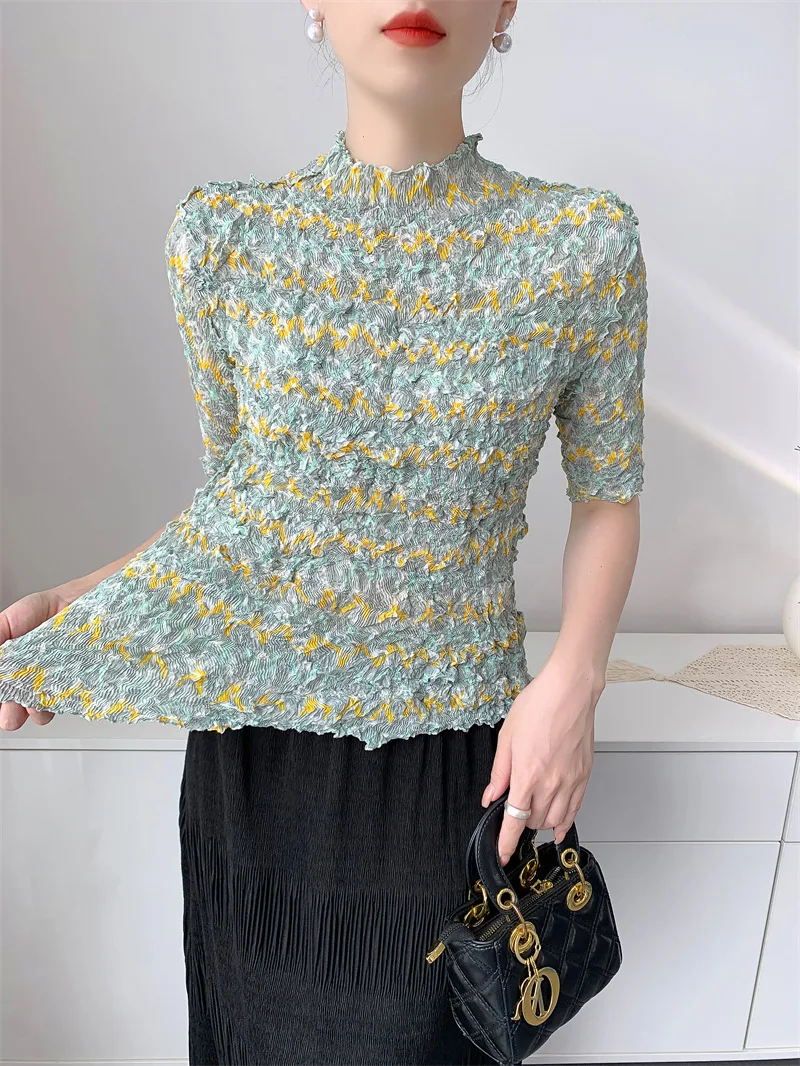Miyake Pleated Tie Dye Printed T-shirt Fashionable Semi High Neck Temperament Top 2025 Summer New High Stretch Shirt
