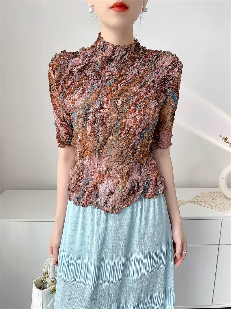 Miyake Pleated Tie Dye Printed T-shirt Fashionable Semi High Neck Temperament Top 2025 Summer New High Stretch Shirt