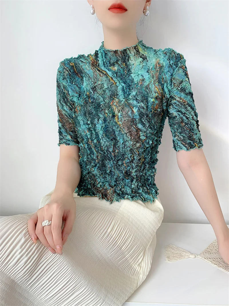 Miyake Pleated Tie Dye Printed T-shirt Fashionable Semi High Neck Temperament Top 2025 Summer New High Stretch Shirt