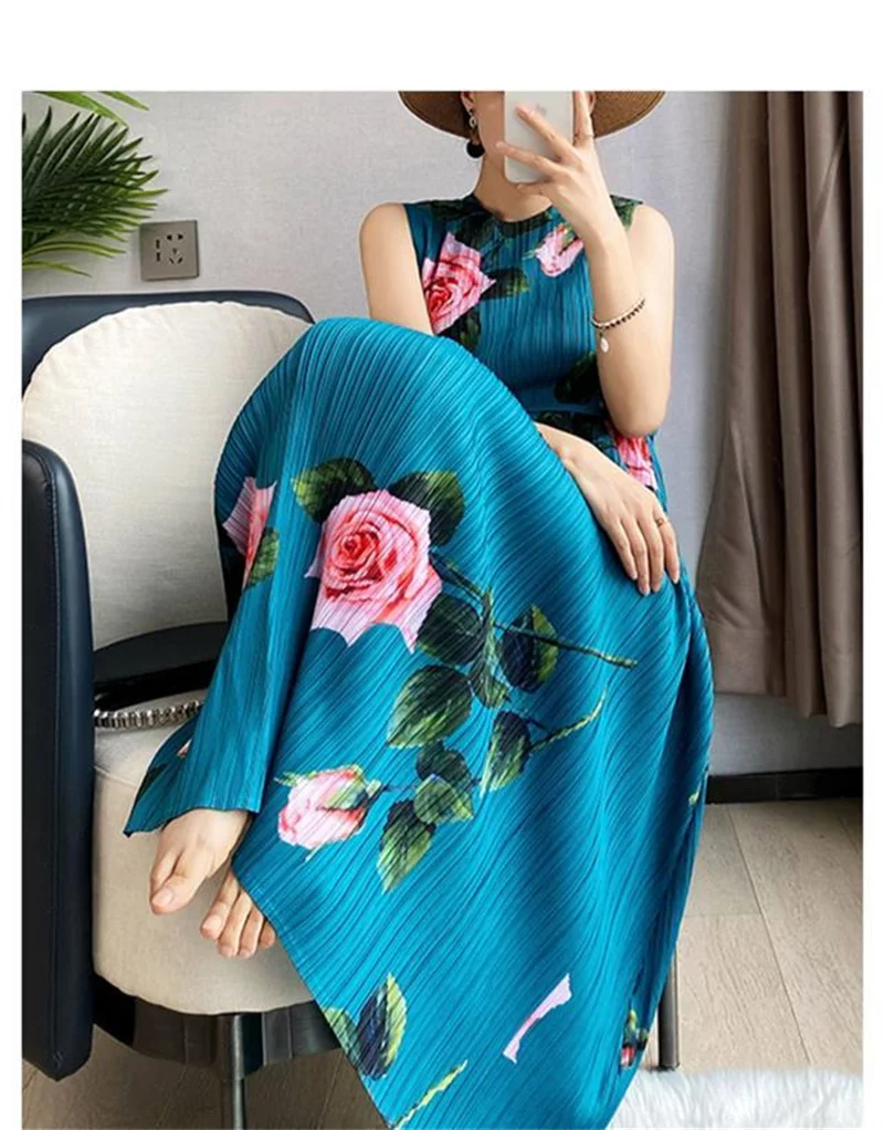 2025 Evening Dresses Womens Dresses Miyake Pleated Rose Print Loose Sleeveless Dress Women's Long Summer new Lace-up Vest kirt
